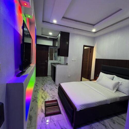 Classic Single Room Buea, Tatabong Lodge single room, Relaxing stay in Buea, Solo traveler accommodation Buea, Buea vacation rental with kitchen TatabongLodge, Classic Single Room, Relax in Buea, Solo Stay Cameroon, CameroonRaceOfHope, Buea Vacation Rental, Comfort And Relaxation,